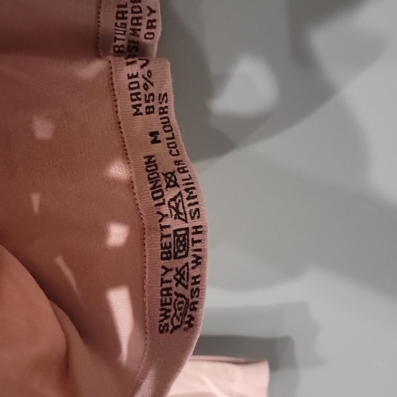 Sweaty Betty - Picture 3 of 4